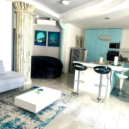 Tres Jolie Apartment